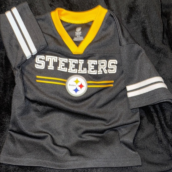 Team Apparel Kids Black and Yellow Steelers Jersey - Picture 6 of 15